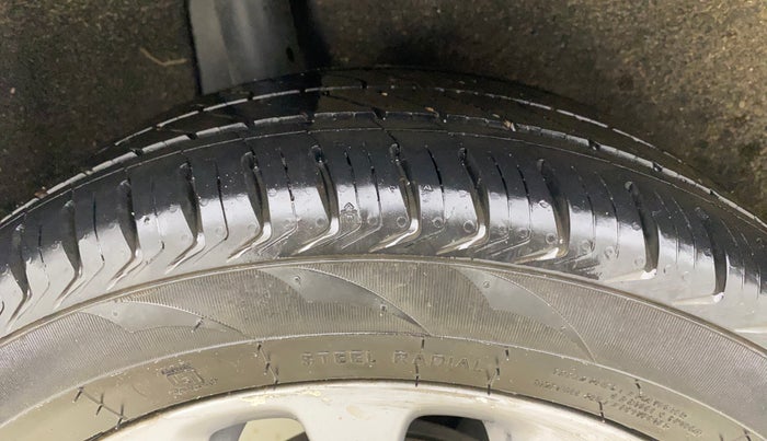 2017 Maruti Baleno ZETA CVT PETROL 1.2, Petrol, Automatic, 85,745 km, Right Rear Tyre Tread