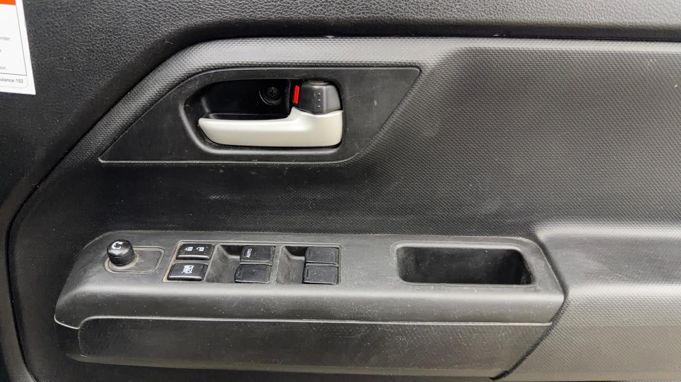 2023 Maruti New Wagon-R VXI CNG 1.0, CNG, Manual, 34,914 km, Driver Side Door Panels Control