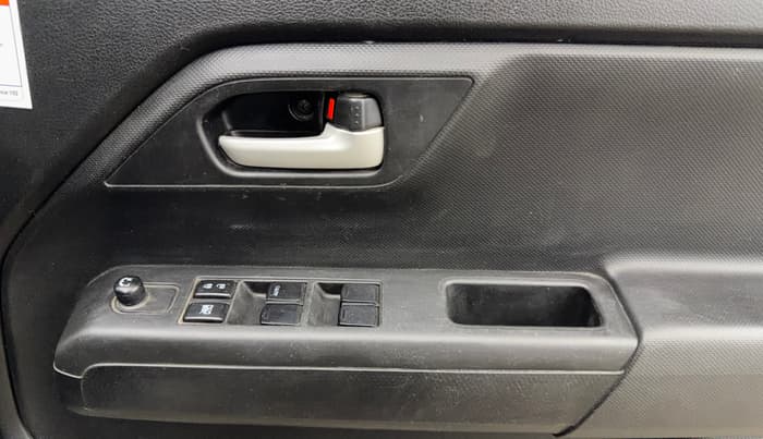 2023 Maruti New Wagon-R VXI CNG 1.0, CNG, Manual, 34,914 km, Driver Side Door Panels Control