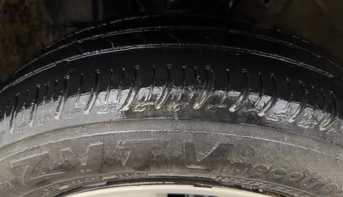 2023 Maruti New Wagon-R VXI CNG 1.0, CNG, Manual, 34,914 km, Left Front Tyre Tread