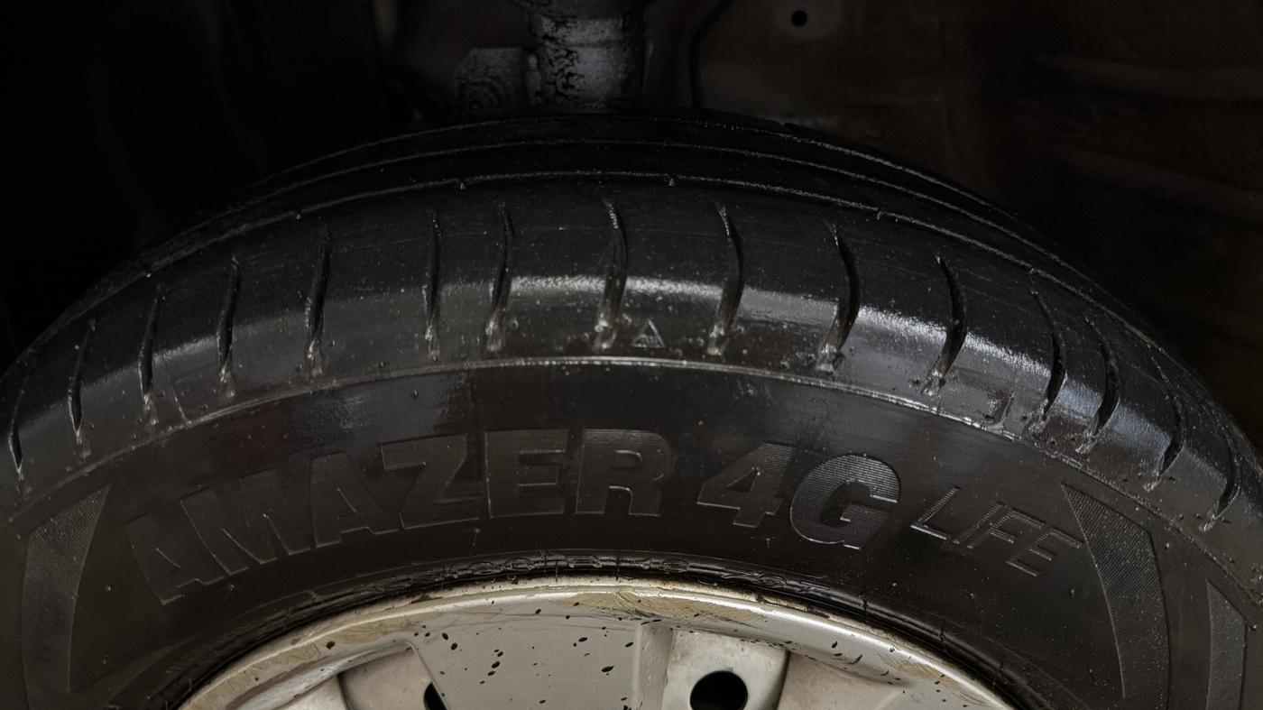 2020 Maruti New Wagon-R LXI CNG 1.0, CNG, Manual, 78,218 km, Left Front Tyre Tread