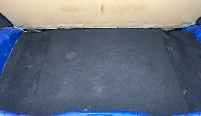 2018 Hyundai Eon ERA +, Petrol, Manual, 68,671 km, Boot Inside