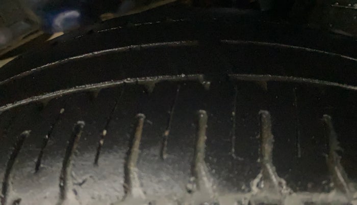 2018 Hyundai Eon ERA +, Petrol, Manual, 68,671 km, Left Rear Tyre Tread