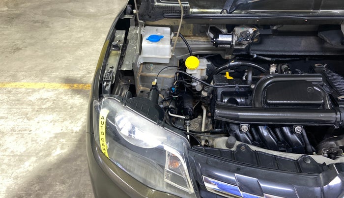 2019 Renault Kwid RXT 1.0 AMT (O), Petrol, Automatic, 45,612 km, Engine View - Right