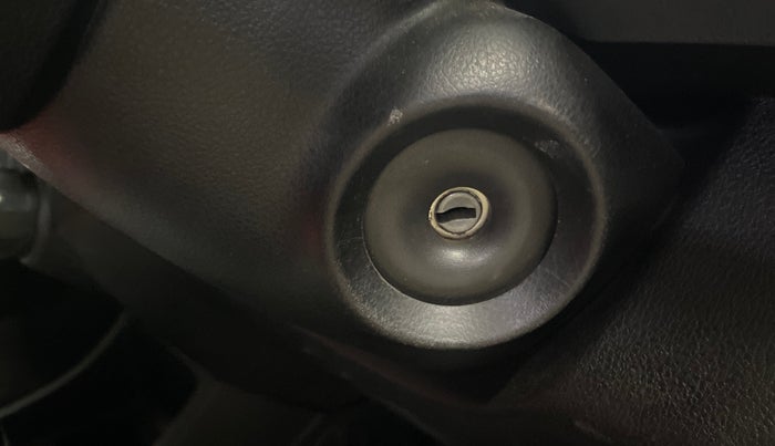 2019 Renault Kwid RXT 1.0 AMT (O), Petrol, Automatic, 45,612 km, Keyless Start/ Stop Button