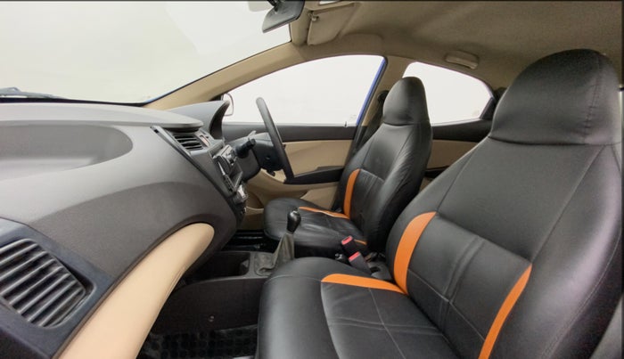 2014 Hyundai Eon MAGNA +, Petrol, Manual, 97,619 km, Right Side Front Door Cabin