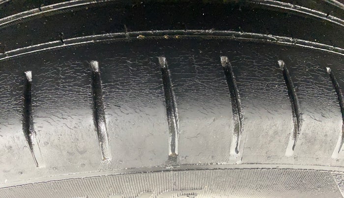 2021 Toyota Glanza G, Petrol, Manual, 70,413 km, Right Rear Tyre Tread