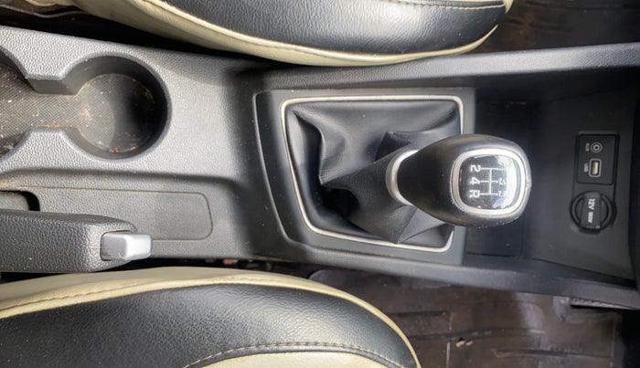 2015 Hyundai Elite i20 ASTA 1.2, Petrol, Manual, 34,598 km, Gear Lever