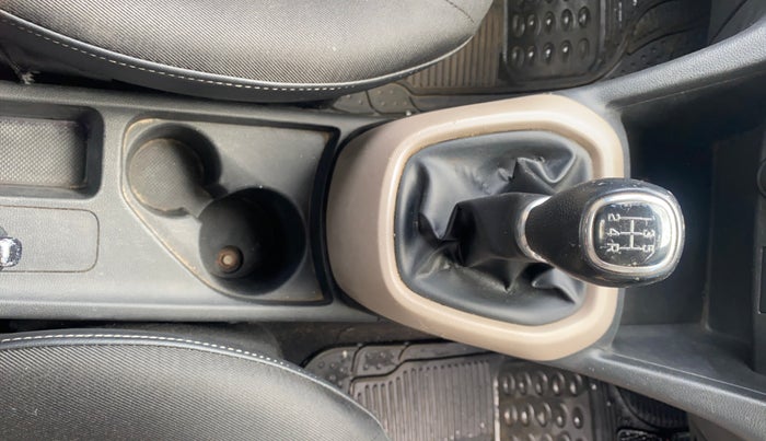 2016 Hyundai Grand i10 SPORTZ 1.2 KAPPA VTVT, Petrol, Manual, 93,454 km, Gear Lever