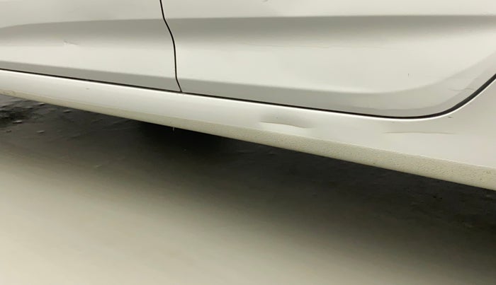 2013 Hyundai Verna FLUIDIC 1.6 VTVT SX, Petrol, Manual, 45,636 km, Left running board - Slightly dented