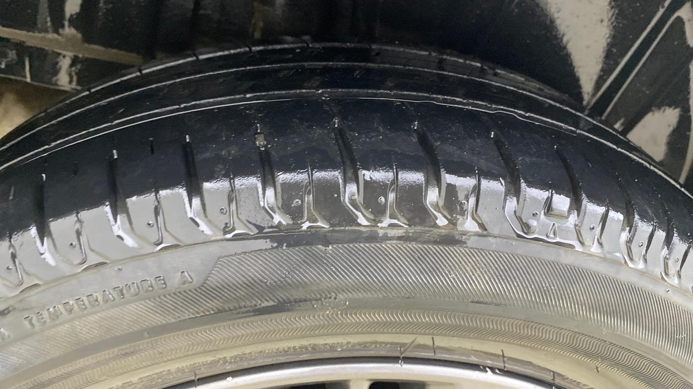 2021 Maruti Ertiga ZXI AT SHVS, Petrol, Automatic, 22,433 km, Right Rear Tyre Tread