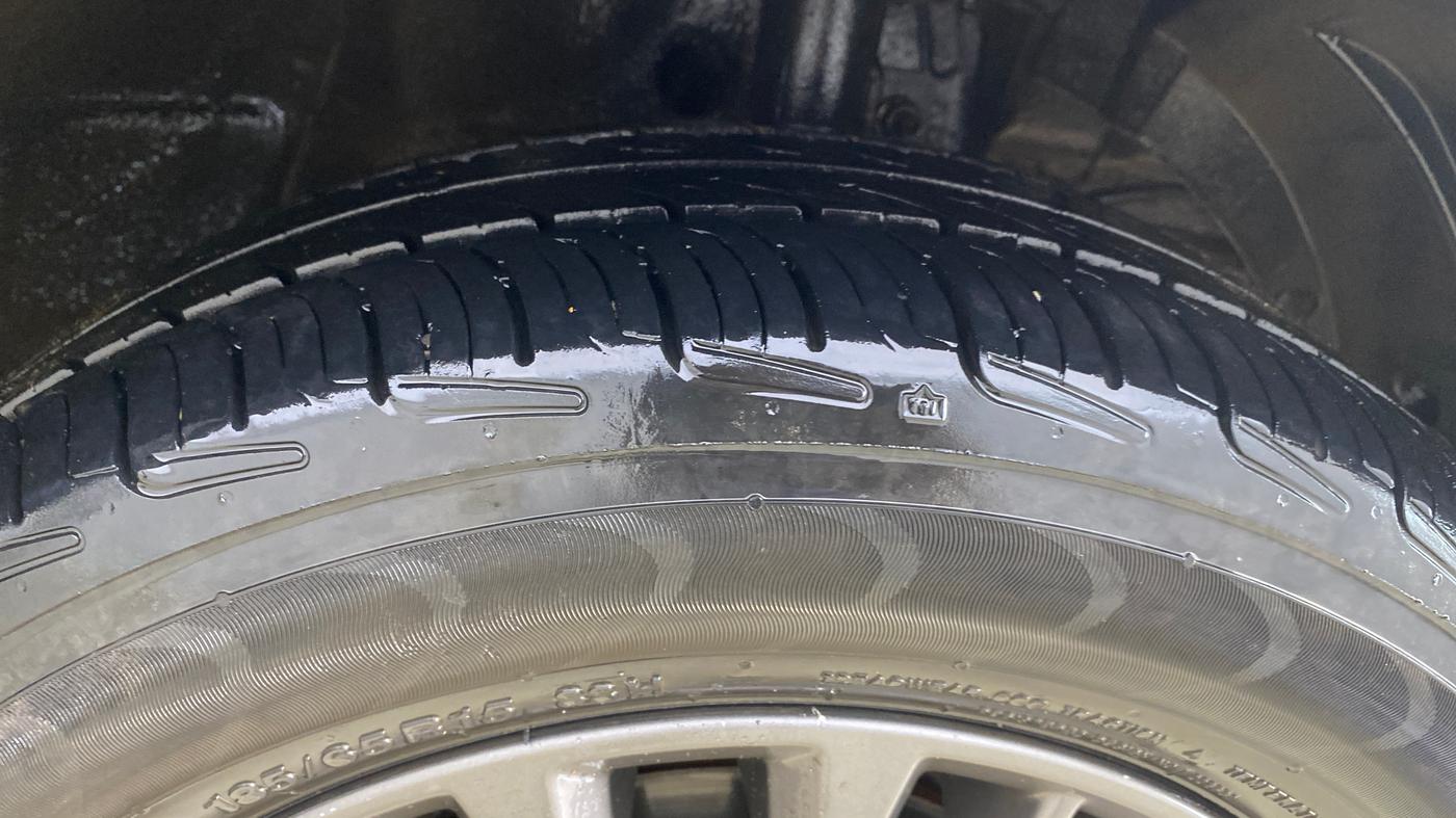 2021 Maruti Ertiga ZXI AT SHVS, Petrol, Automatic, 22,433 km, Right Front Tyre Tread