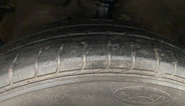 2015 Maruti Celerio VXI AMT, Petrol, Automatic, 76,542 km, Left Front Tyre Tread