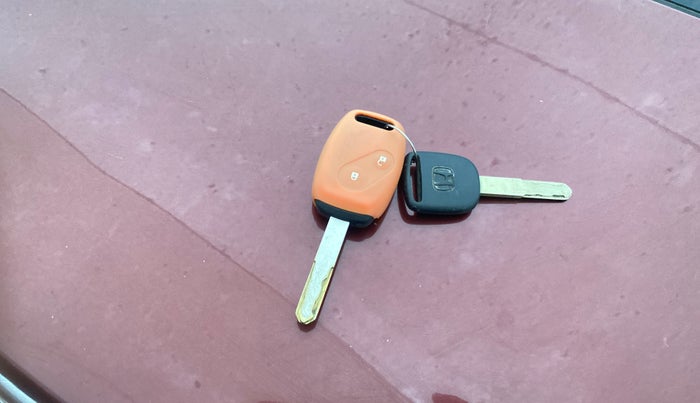 2013 Honda Amaze 1.5L I-DTEC S, Diesel, Manual, 71,419 km, Key Close Up