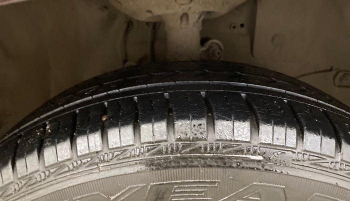 2013 Honda Amaze 1.5L I-DTEC S, Diesel, Manual, 71,419 km, Right Front Tyre Tread