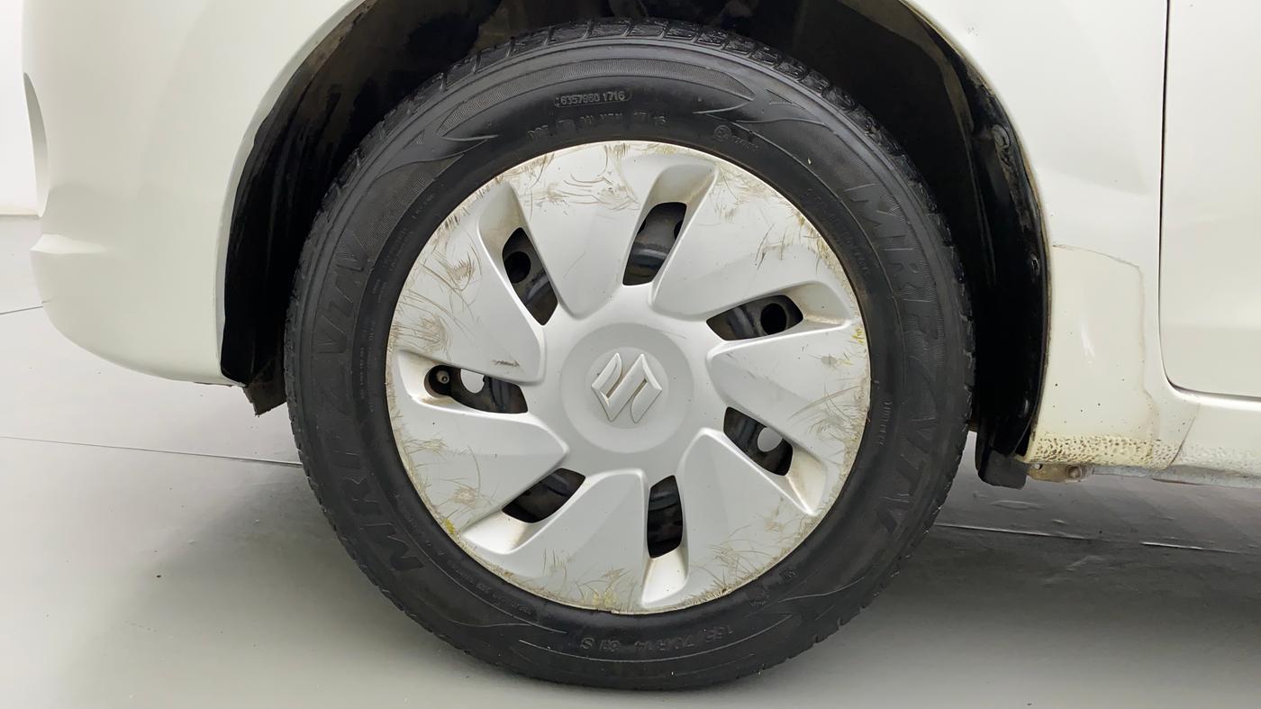 2016 Maruti Celerio VXI CNG D, CNG, Manual, 57,459 km, Left Front Wheel