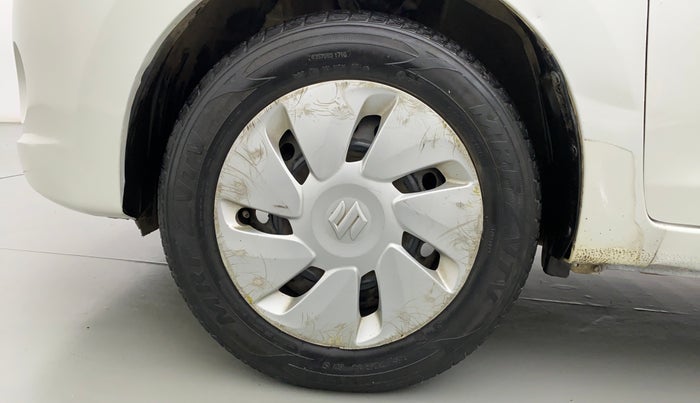 2016 Maruti Celerio VXI CNG D, CNG, Manual, 57,459 km, Left Front Wheel