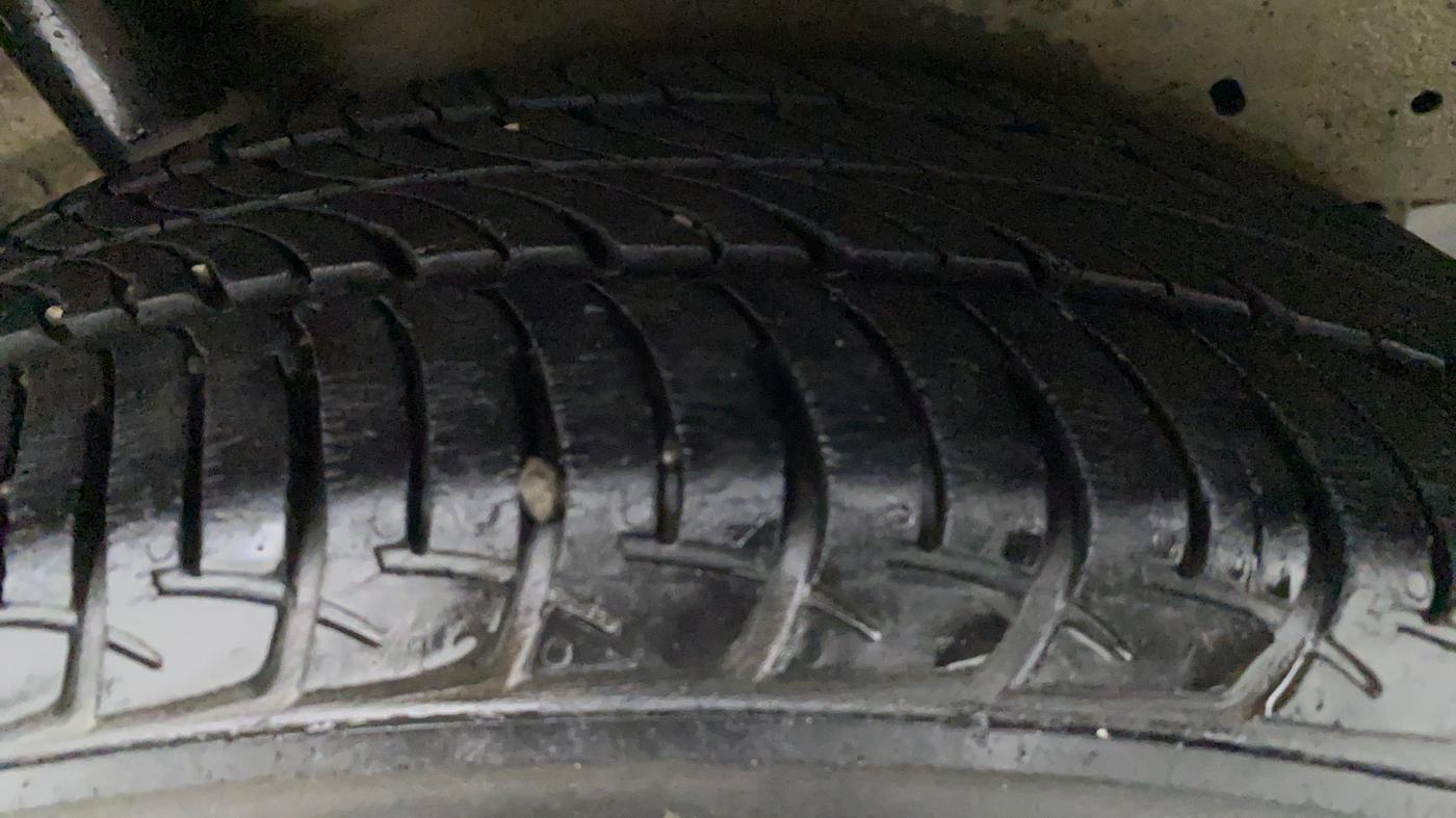 2016 Maruti Celerio VXI CNG D, CNG, Manual, 57,459 km, Right Rear Tyre Tread