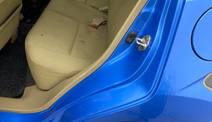 2014 Honda Brio S MT, Petrol, Manual, 54,104 km, Left C pillar - Paint is slightly faded
