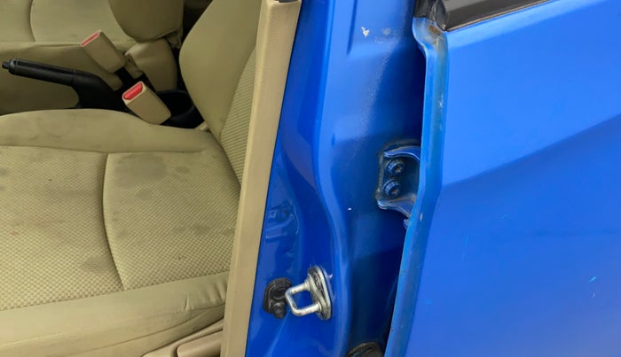 2014 Honda Brio S MT, Petrol, Manual, 54,104 km, Left B pillar - Slight discoloration