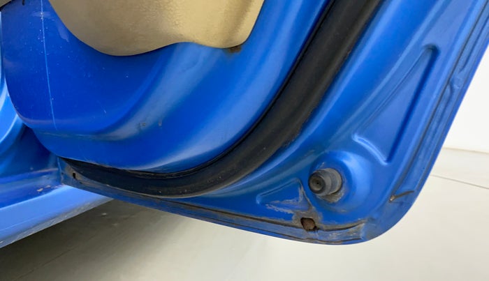2014 Honda Brio S MT, Petrol, Manual, 54,104 km, Right rear door - Slightly rusted