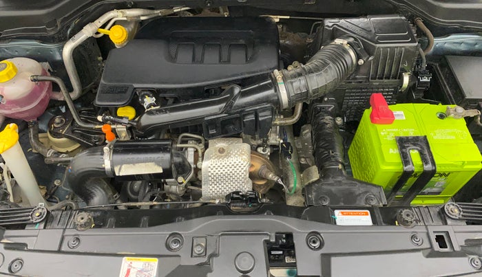2021 Mahindra XUV300 W8 (O) 1.2 PETROL AMT, Petrol, Automatic, 17,012 km, Open Bonet