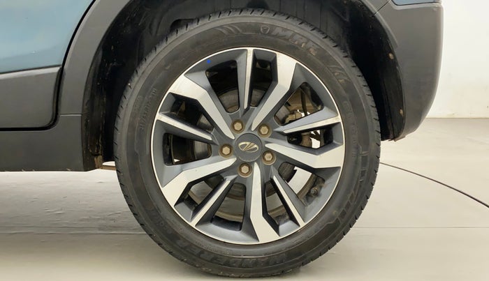 2021 Mahindra XUV300 W8 (O) 1.2 PETROL AMT, Petrol, Automatic, 17,012 km, Left Rear Wheel