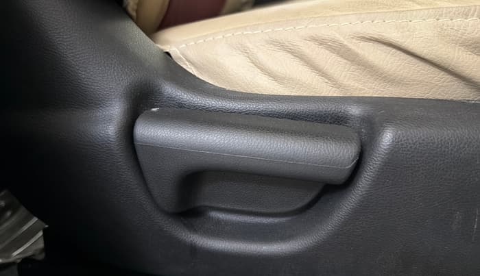2019 Honda WR-V 1.2L I-VTEC S MT, Petrol, Manual, 54,185 km, Driver Side Adjustment Panel