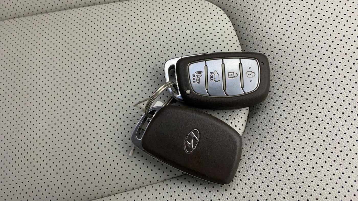 2021 Hyundai Creta SX (O) IVT 1.5 PETROL, Petrol, Automatic, 85,248 km, Key Close Up