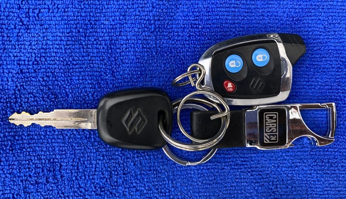 2018 Maruti Alto K10 VXI, Petrol, Manual, 18,588 km, Key Close Up