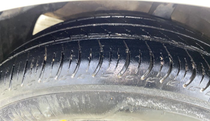 2021 Hyundai GRAND I10 NIOS SPORTZ 1.2 KAPPA VTVT CNG, CNG, Manual, 78,986 km, Left Front Tyre Tread