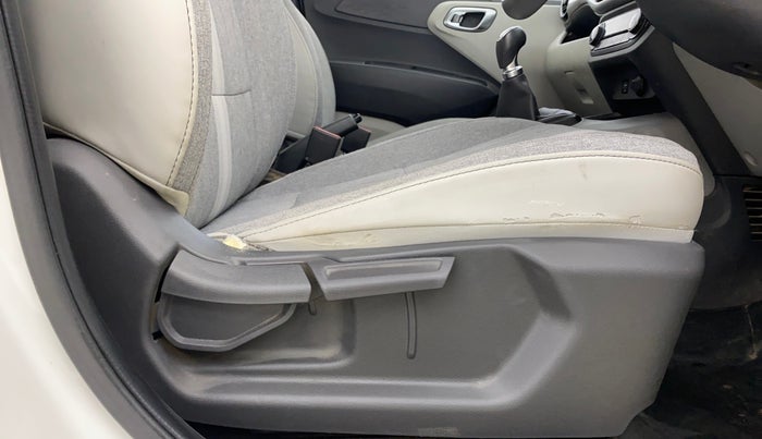 2021 Hyundai GRAND I10 NIOS SPORTZ 1.2 KAPPA VTVT CNG, CNG, Manual, 78,986 km, Driver Side Adjustment Panel