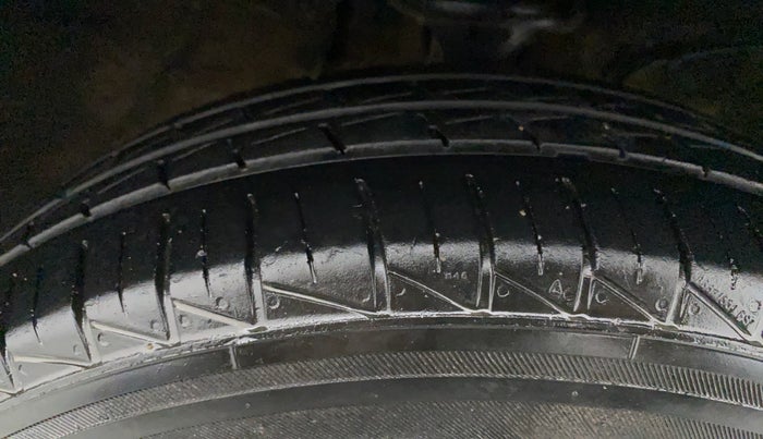 2019 Maruti Alto VXI, Petrol, Manual, 57,647 km, Right Front Tyre Tread