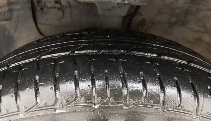 2017 Hyundai Elite i20 SPORTZ 1.2, Petrol, Manual, 82,944 km, Left Front Tyre Tread