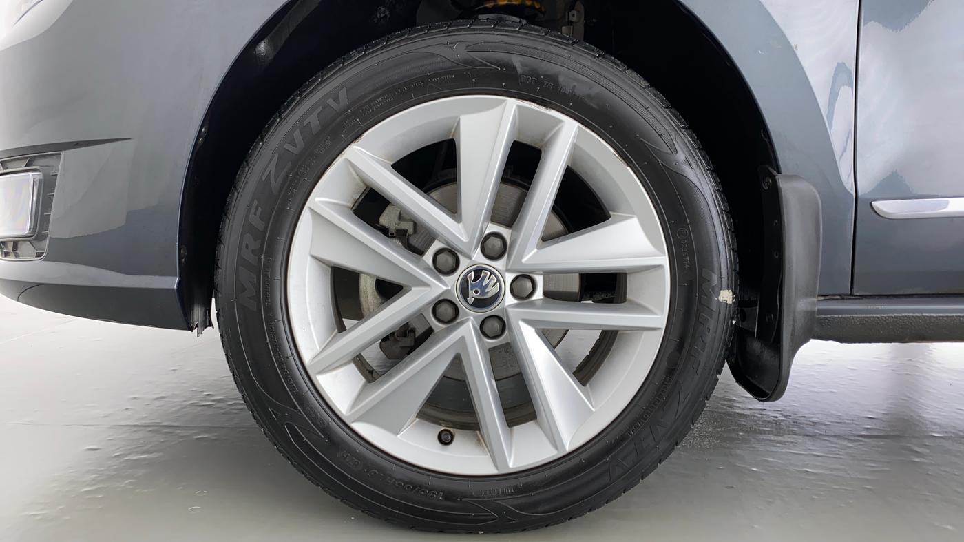2020 Skoda Rapid STYLE 1.0TSI MT, Petrol, Manual, 16,283 km, Left Front Wheel