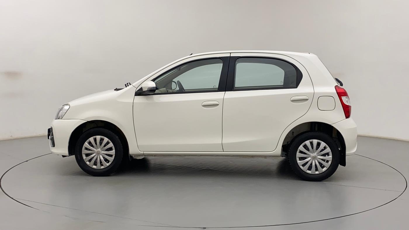 2017 Toyota Etios Liva V, Petrol, Manual, 37,402 km, Left Side View