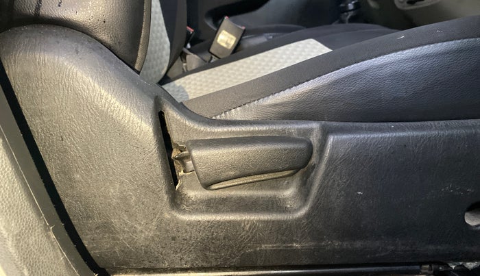 2020 Maruti Alto LXI, Petrol, Manual, 32,553 km, Driver Side Adjustment Panel