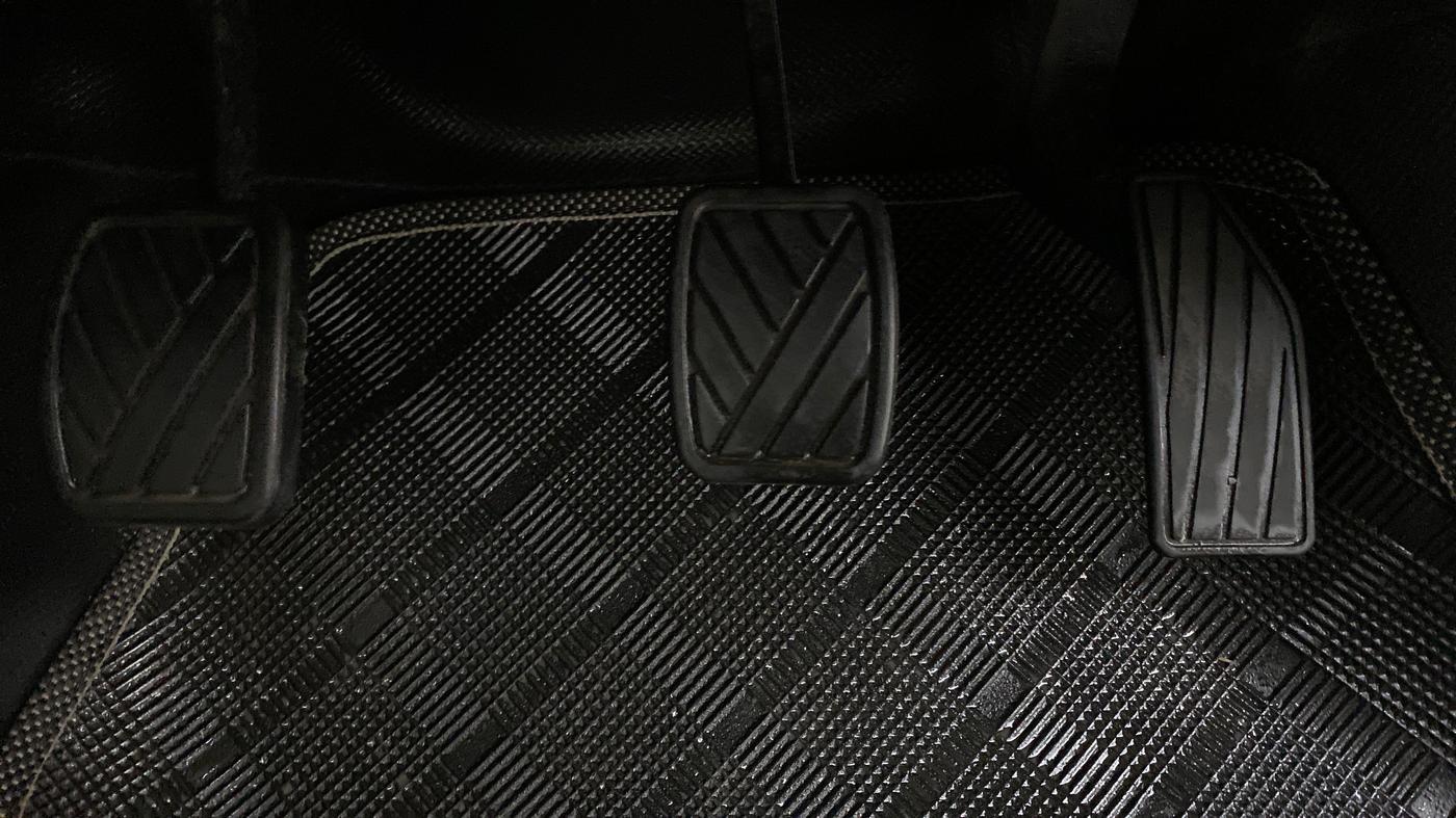 2019 Maruti Celerio VXI CNG OPT, CNG, Manual, 28,154 km, Pedals