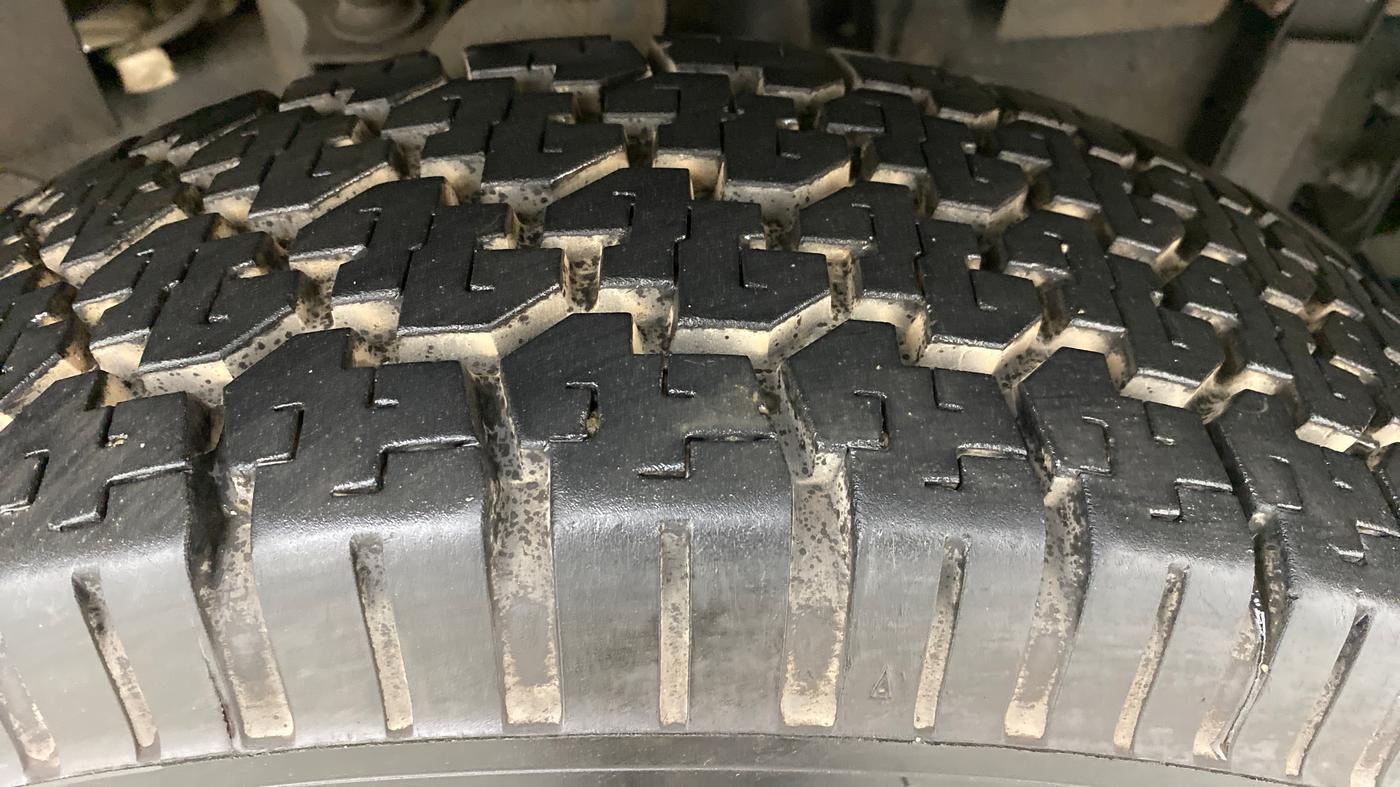 2022 Mahindra Bolero B6 (O), Diesel, Manual, 20,376 km, Right Front Tyre Tread