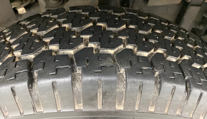 2022 Mahindra Bolero B6 (O), Diesel, Manual, 20,376 km, Right Front Tyre Tread