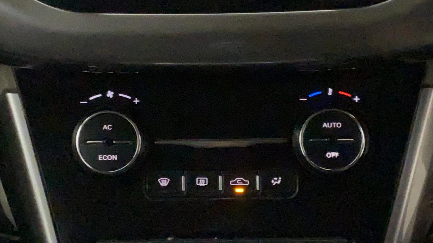 2017 Tata NEXON XZ PLUS PETROL, Petrol, Manual, 38,161 km, Automatic Climate Control
