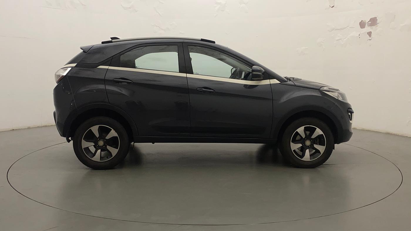 2017 Tata NEXON XZ PLUS PETROL, Petrol, Manual, 38,161 km, Right Side