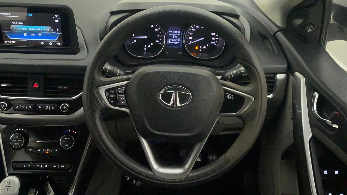 2017 Tata NEXON XZ PLUS PETROL, Petrol, Manual, 38,161 km, Steering Wheel Close Up