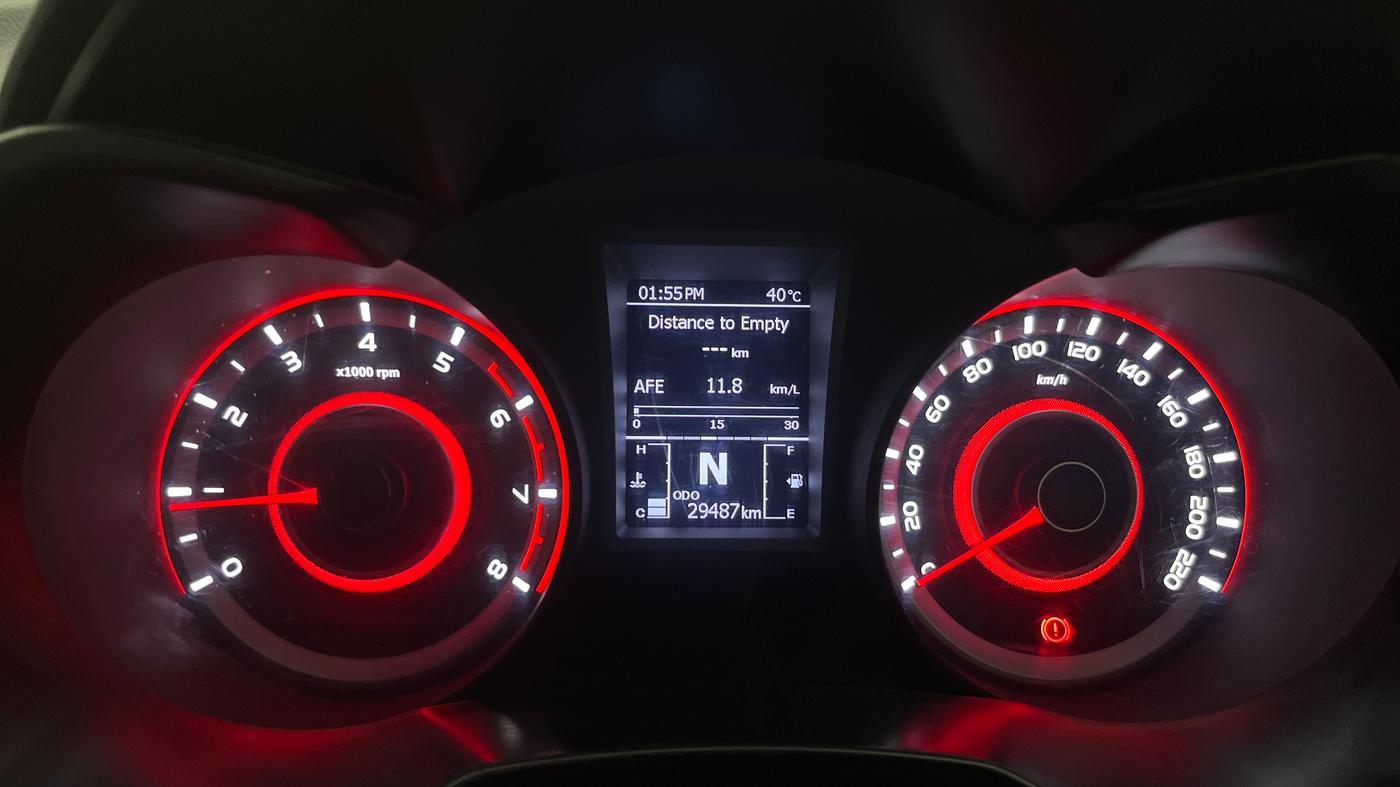 2022 Mahindra XUV300 W8 1.2 PETROL, Petrol, Manual, 29,466 km, Odometer Image