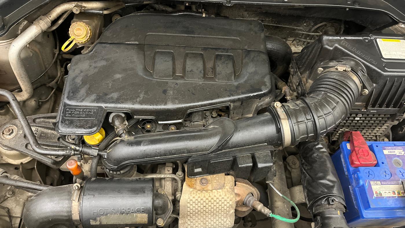 2022 Mahindra XUV300 W8 1.2 PETROL, Petrol, Manual, 29,466 km, Engine View