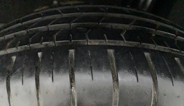 2021 Maruti Baleno ZETA CVT PETROL 1.2, Petrol, Automatic, 14,719 km, Left Front Tyre Tread