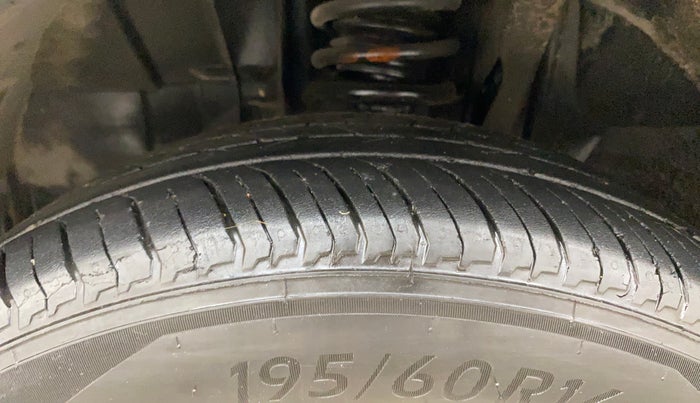 2023 Nissan MAGNITE XV PREMIUM TURBO, Petrol, Manual, 28,171 km, Left Front Tyre Tread