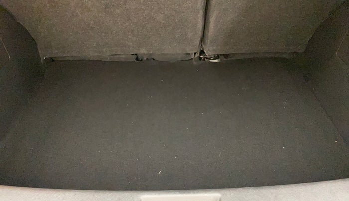 2023 Nissan MAGNITE XV PREMIUM TURBO, Petrol, Manual, 28,171 km, Boot Inside