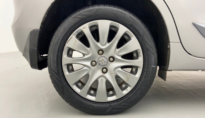 2017 Maruti Baleno ALPHA 1.2 K12, Petrol, Manual, 30,904 km, Right Rear Wheel