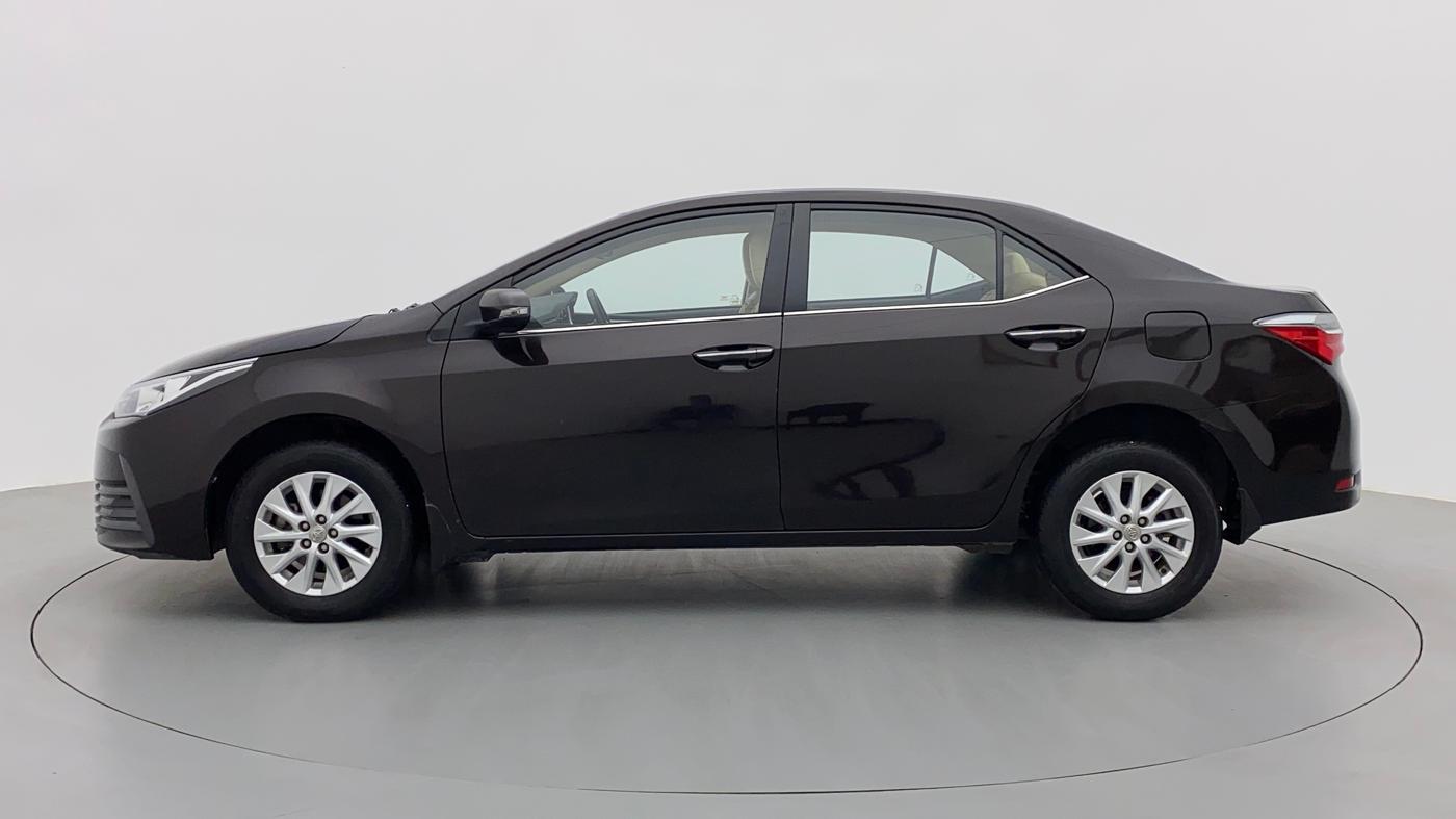 2017 Toyota Corolla Altis G, Petrol, Manual, 41,239 km, Left Side